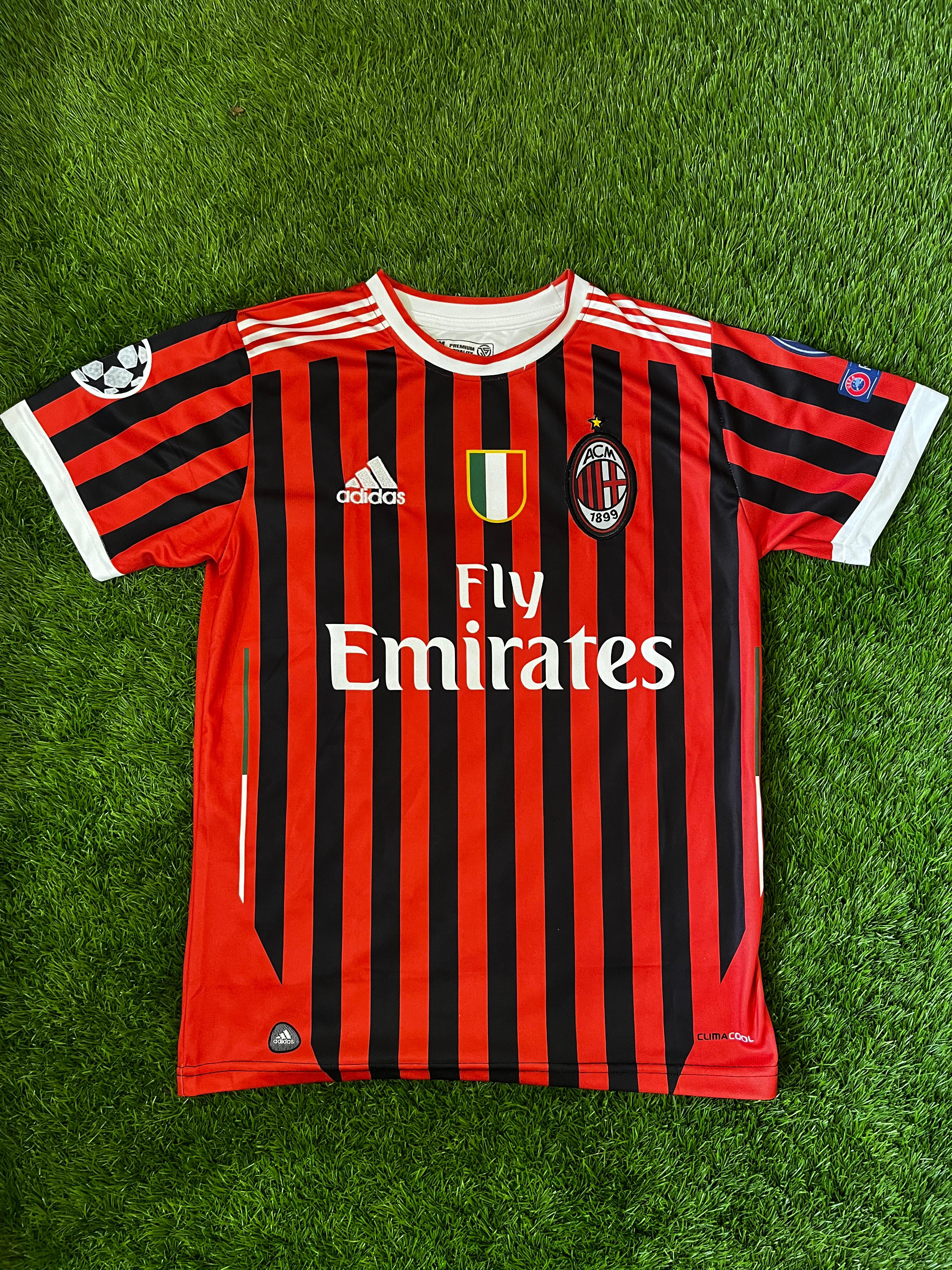 AC MILAN IBRAHIMOVIC RETRO