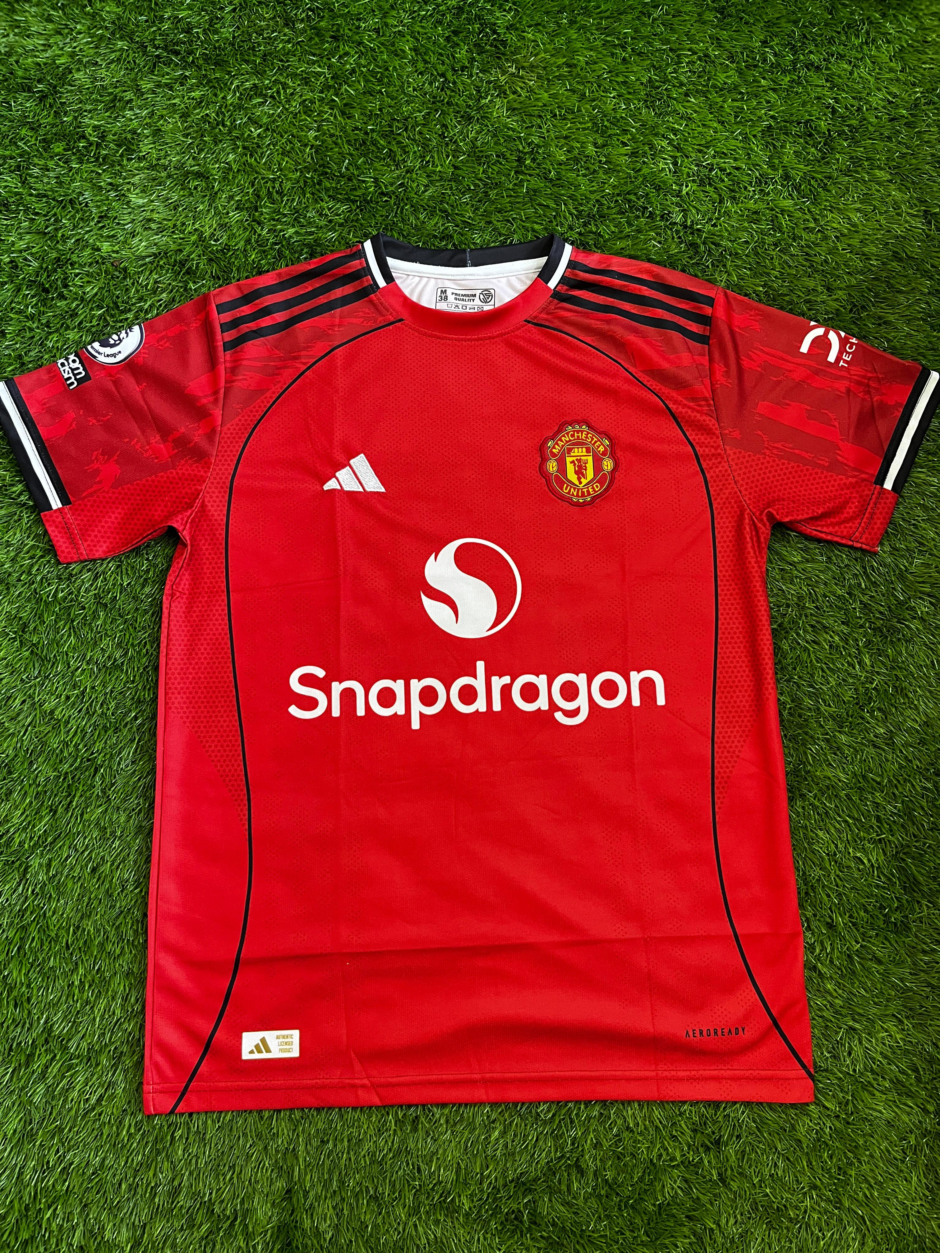 MANCHESTER UNITED NEW KIT