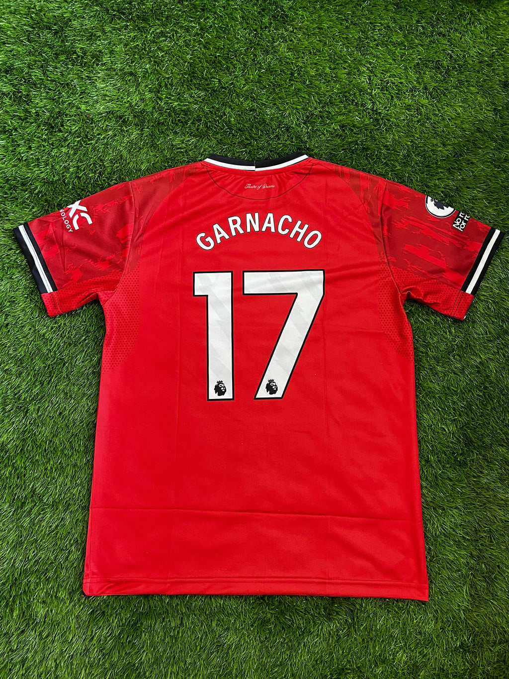 MANCHESTER UNITED NEW KIT