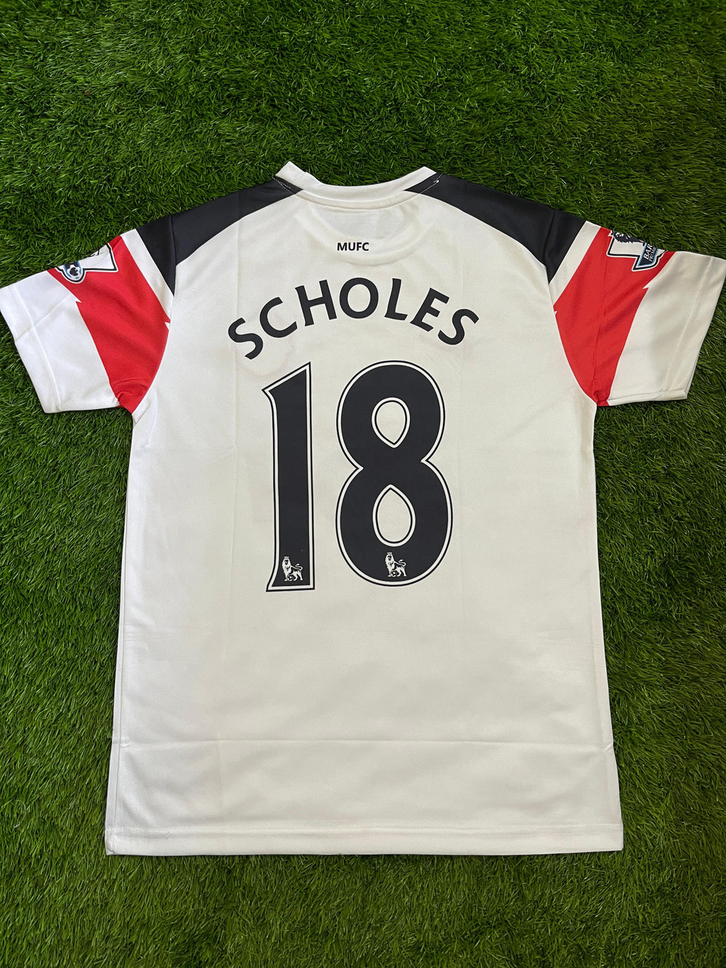 MANCHESTER UNITED SCHOLES