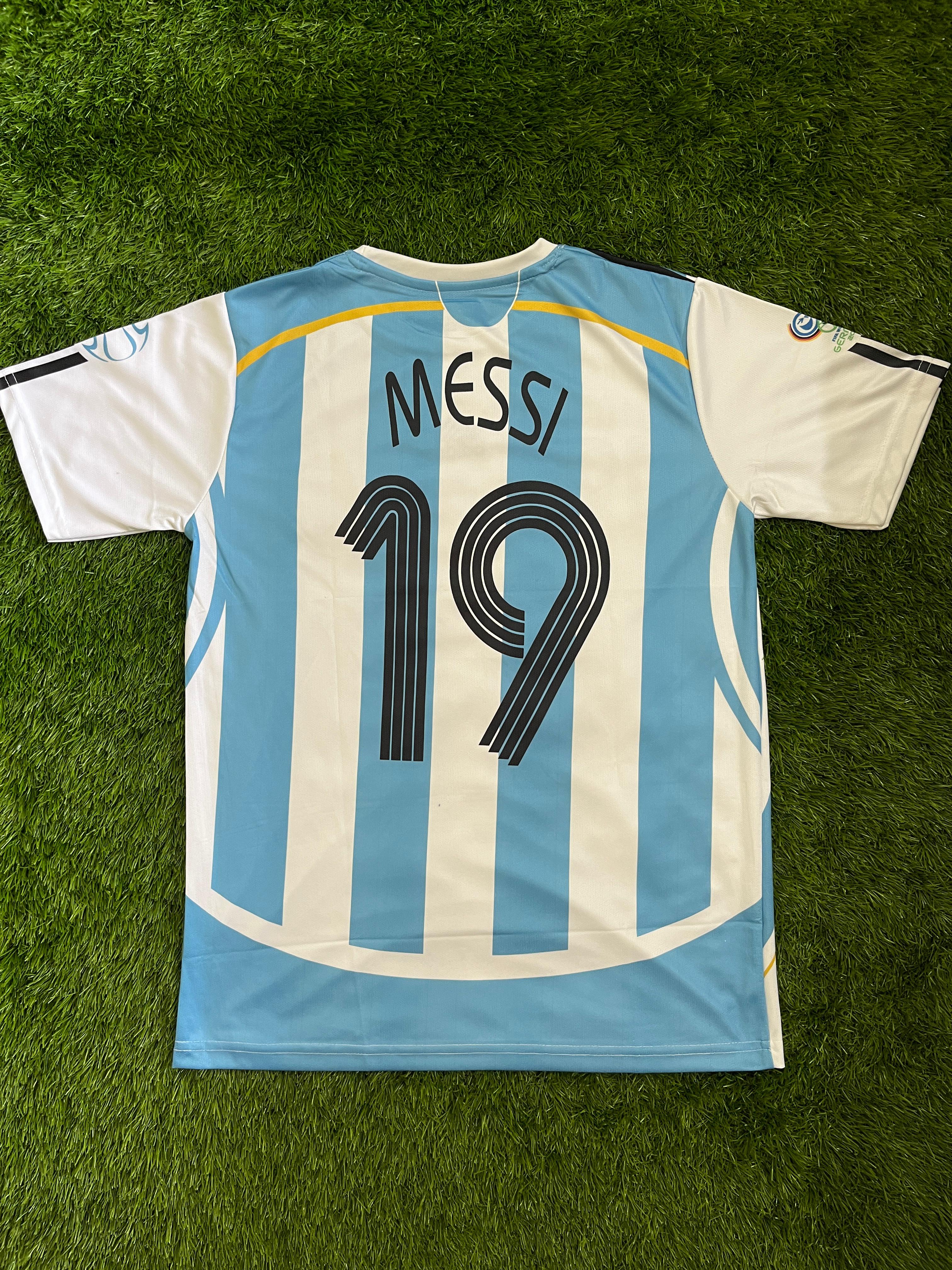 ARGENTINA LIONEL MESSI RETRO